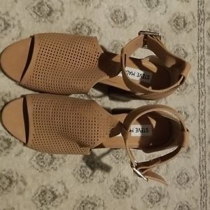 Steve Madden basket weave shoes